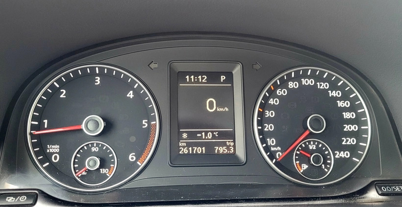Volkswagen Touran cena 32900 przebieg: 261000, rok produkcji 2013 z Mrocza małe 67